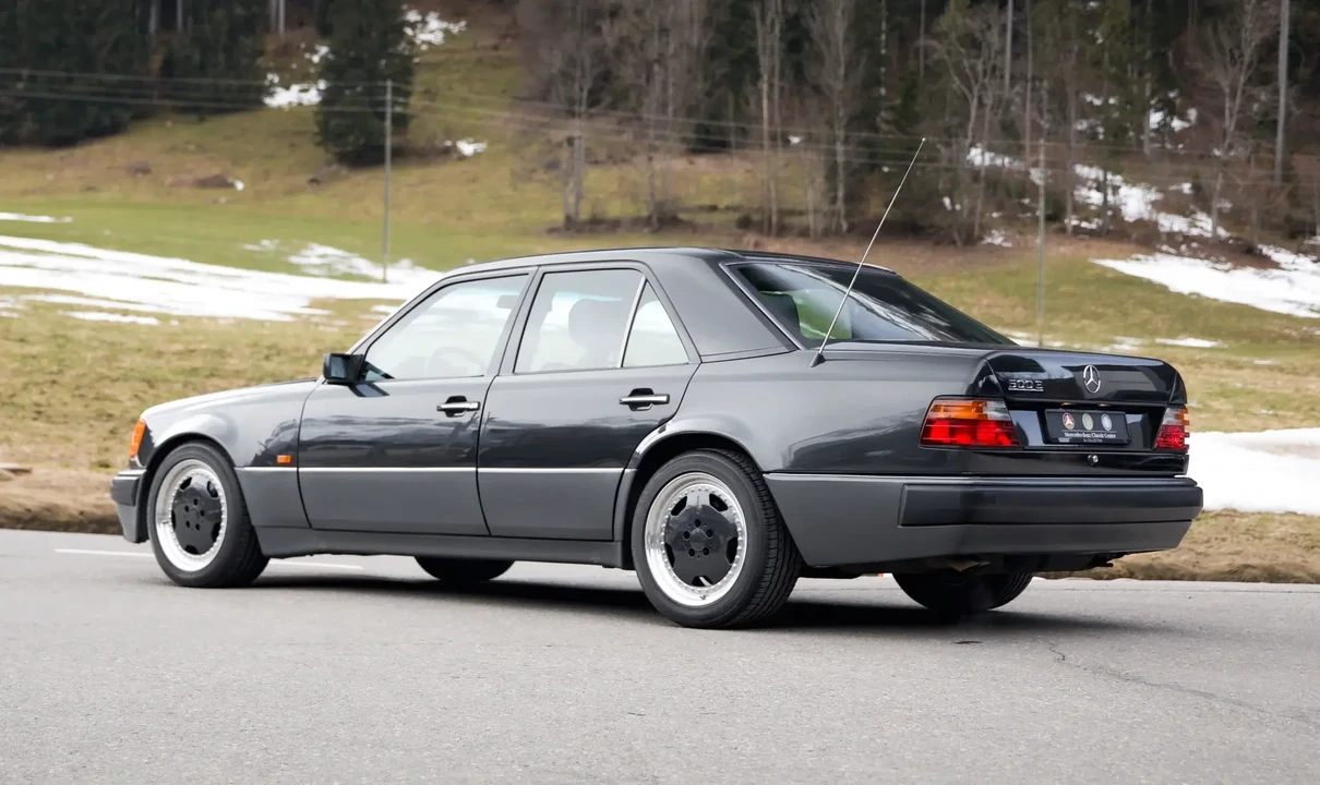 1991 Mercedes-Benz 500E & E500 - Image 5 of 6