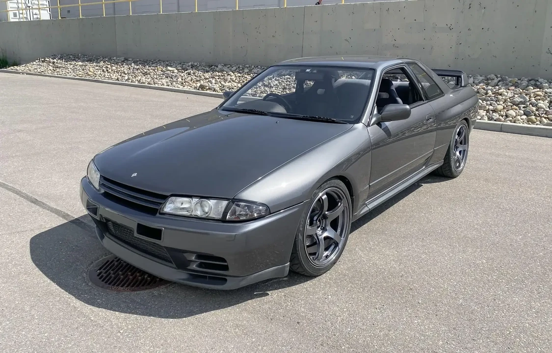 1991 Nissan R32 Skyline GT-R 8th Gen - Image 2 of 6