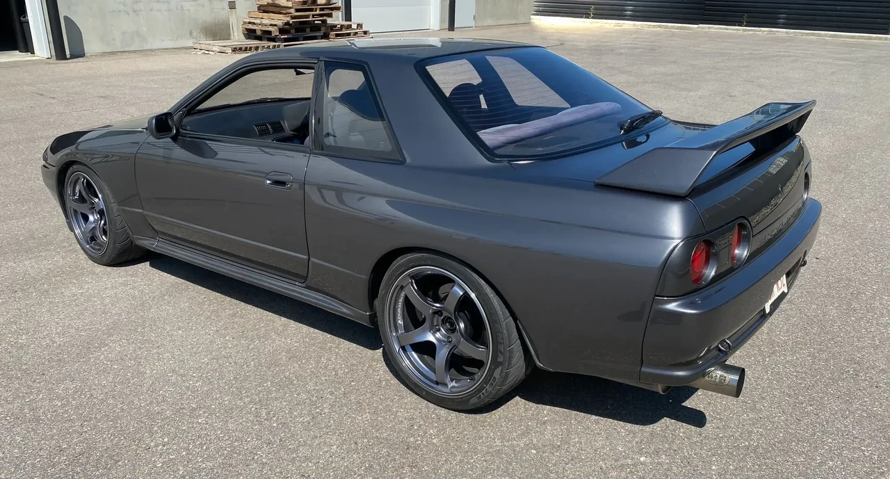 1991 Nissan R32 Skyline GT-R 8th Gen - Image 4 of 6