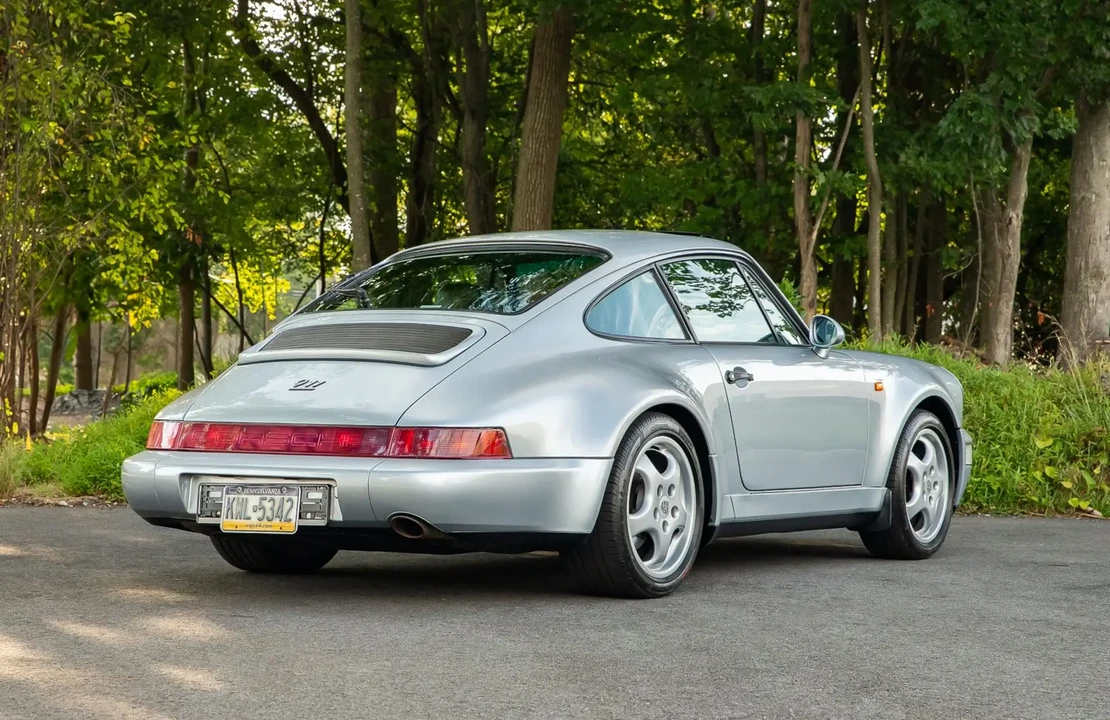 1993 Porsche 964 Carrera 4 - Image 5 of 6