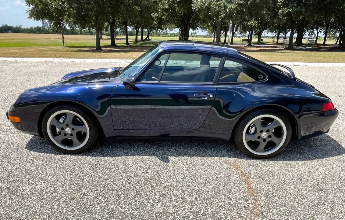 1995 Porsche 993 Carrera 4 - Image 6 of 6