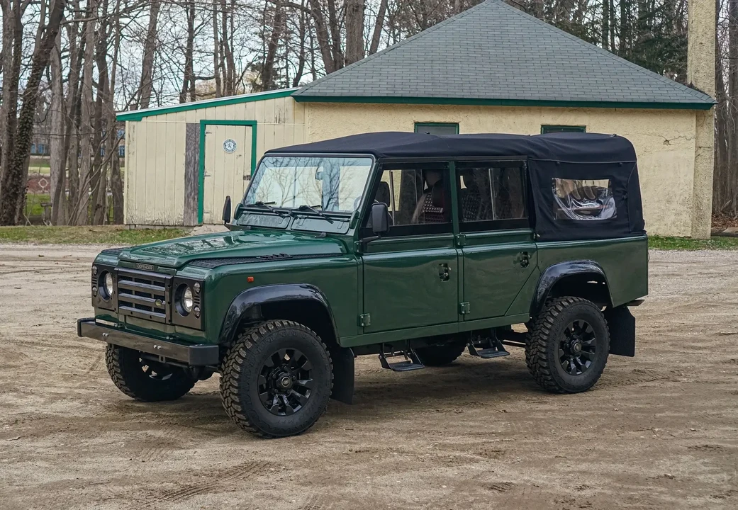 1997 Land Rover Defender 110 - Image 3 of 6