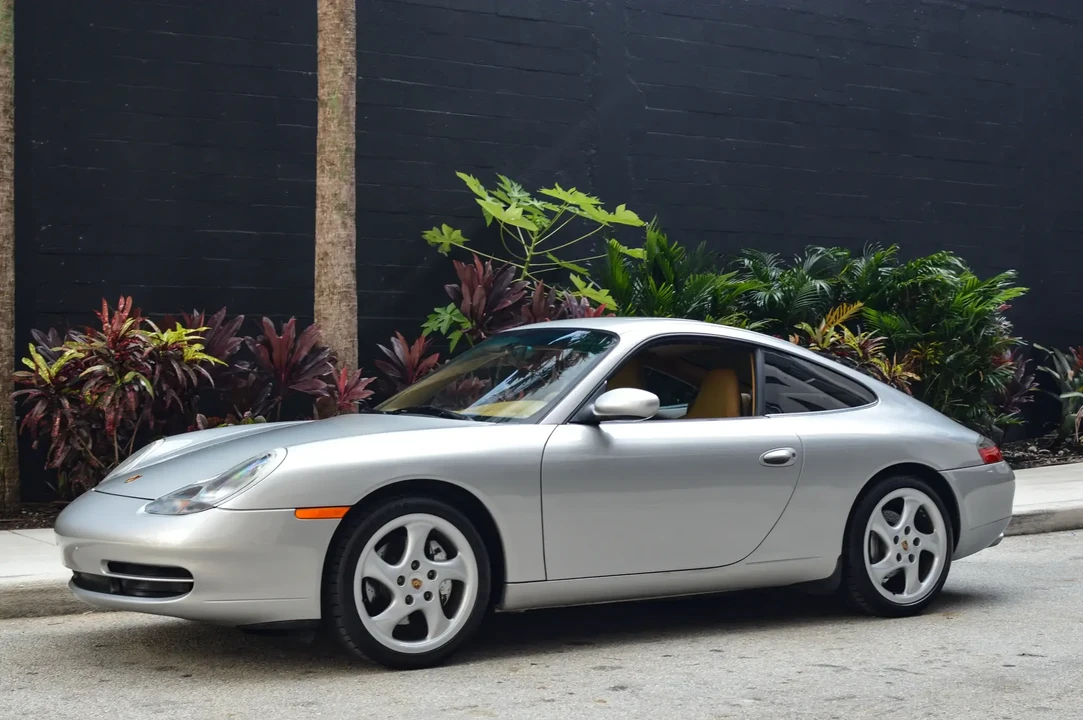 1999 Porsche 996 Carrera 4 - Image 6 of 6