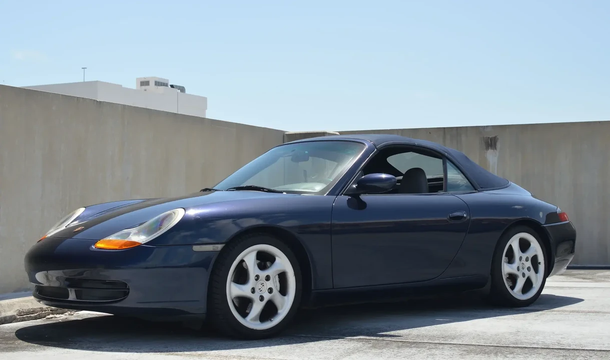 2000 Porsche 996 Carrera 4 - Image 5 of 5