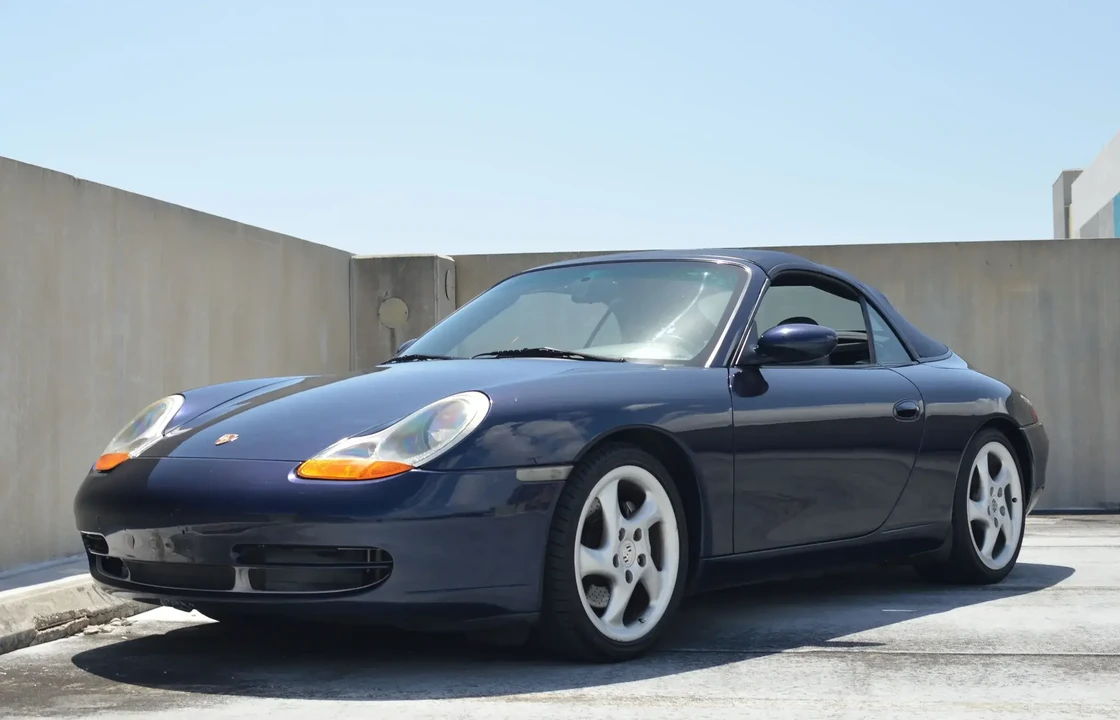 2000 Porsche 996 Carrera 4 - Image 3 of 5