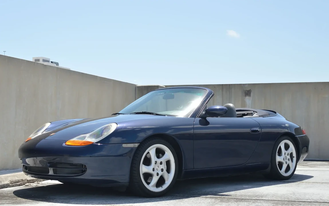 2000 Porsche 996 Carrera 4 - Image 4 of 5