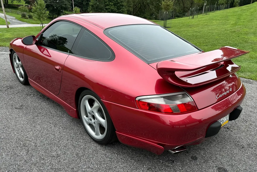 2001 Porsche 996 Carrera 4 - Image 5 of 6