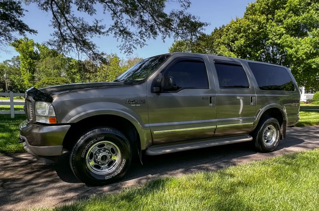 2002 Ford Excursion - Image 2 of 6