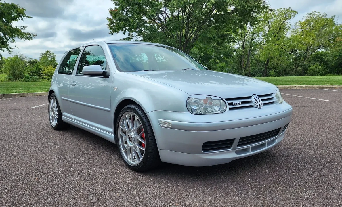 2002 Volkswagen GTI Mk4 - Image 2 of 6