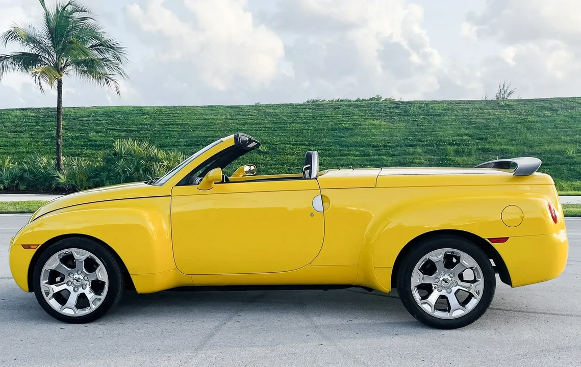2003 Chevrolet SSR - Image 5 of 6