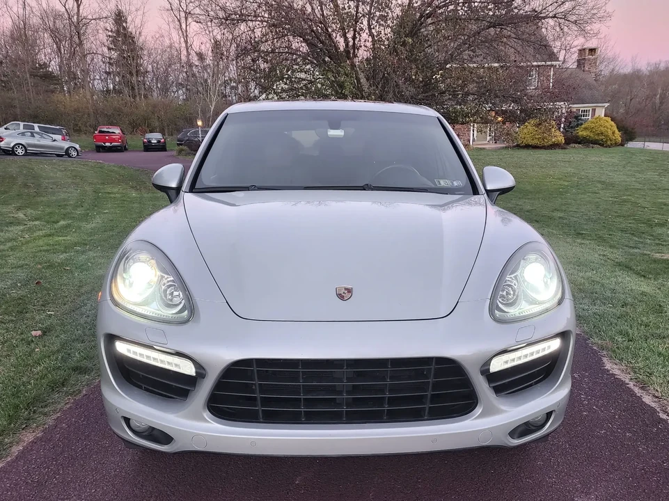 2011 Porsche 958 Cayenne Turbo - Image 2 of 6