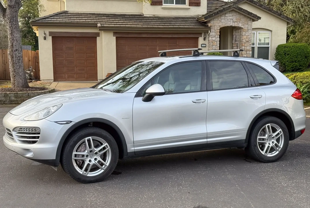 2014 Porsche 958 Cayenne Diesel - Image 4 of 6