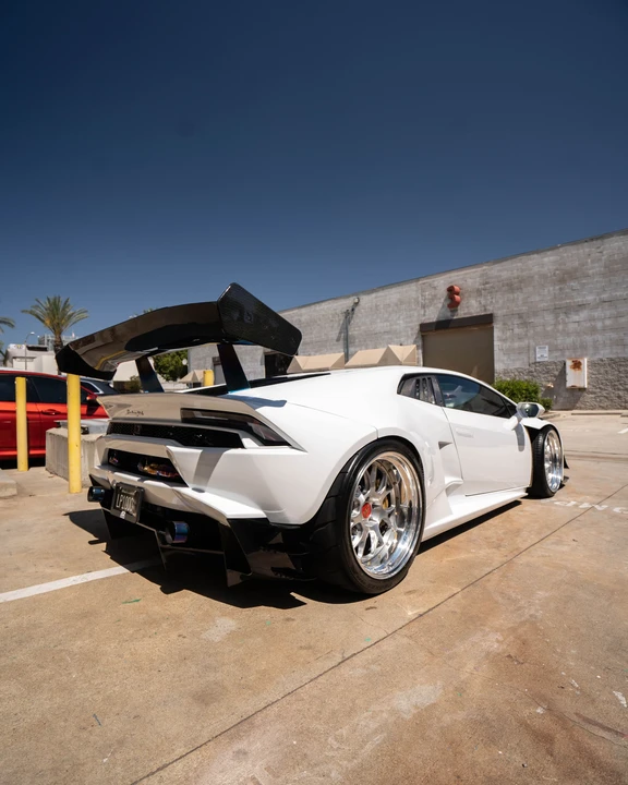 2017 Lamborghini Huracan LP580-2 - Image 6 of 6
