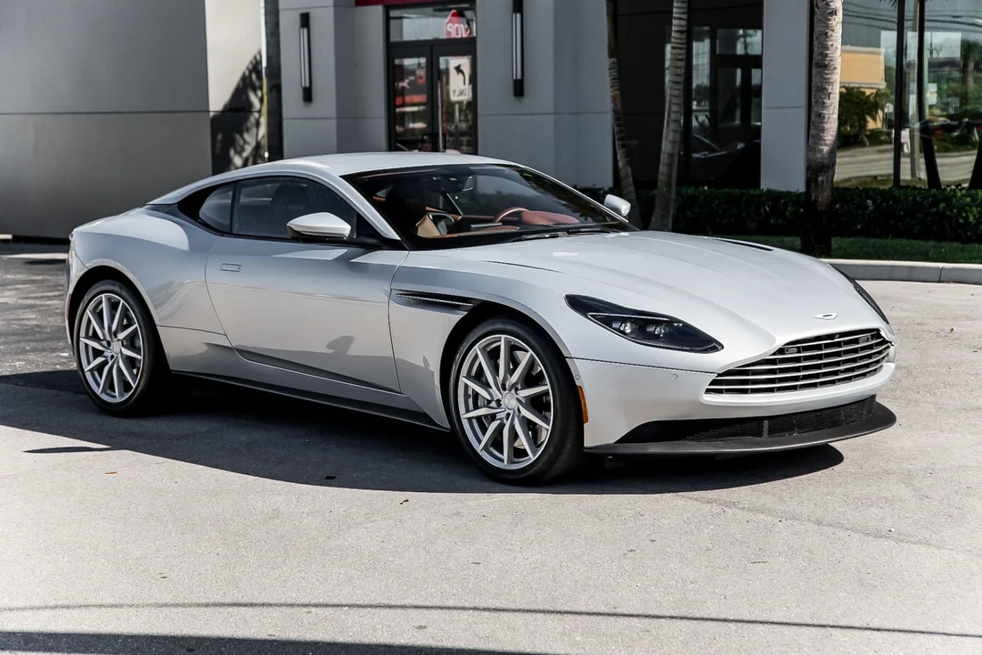 2018 Aston Martin DB11 V8 - Image 4 of 6