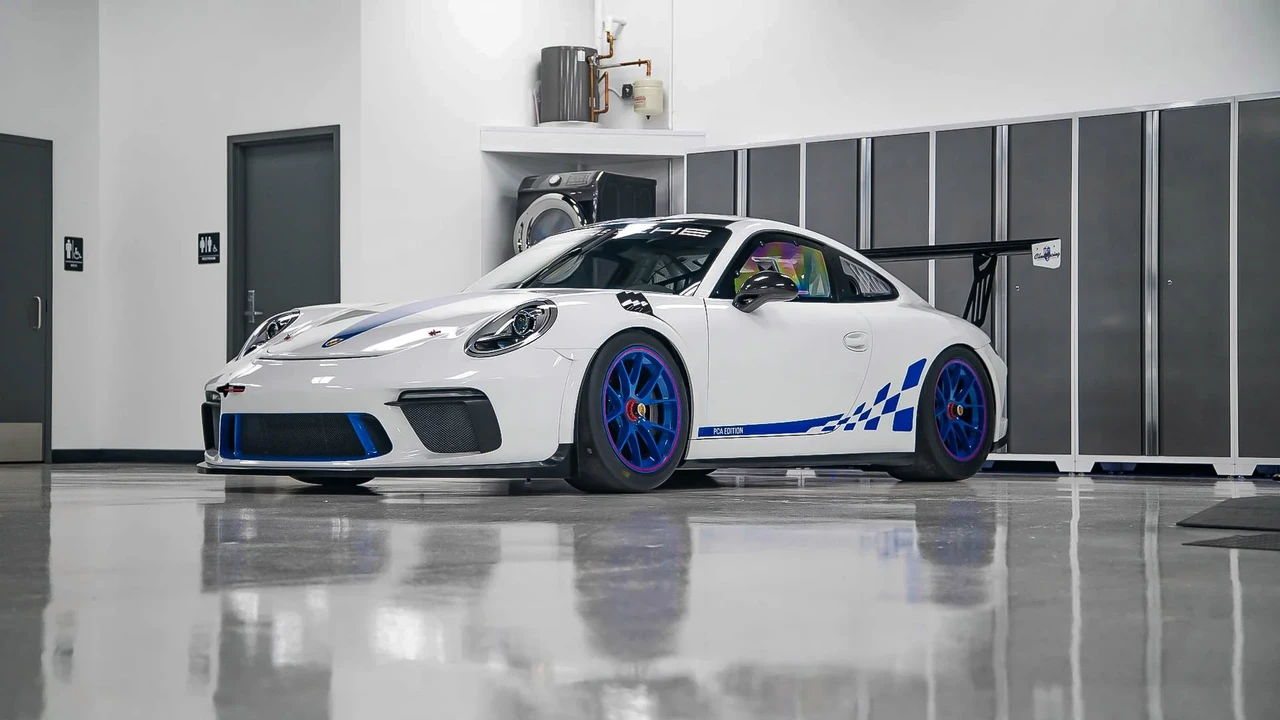 2018 Porsche 991 GT3 - Image 5 of 6