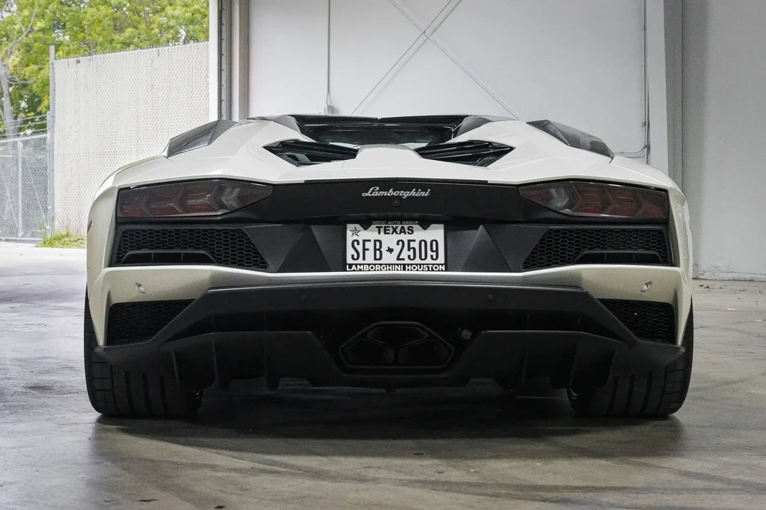 2019 Lamborghini Aventador S LP740-4 - Image 5 of 6