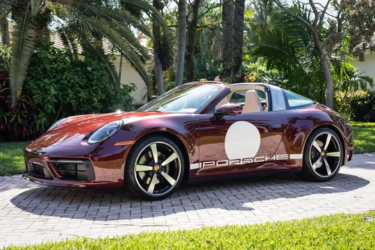 2021 Porsche 992 Targa 4 & 4S - Image 4 of 6