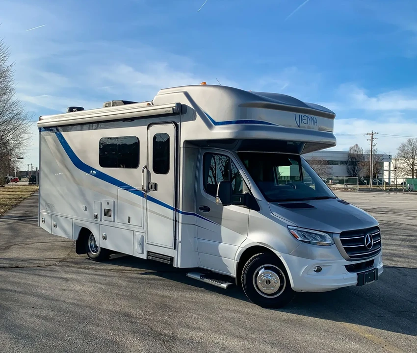 2021 Mercedes-Benz VS30 Sprinter - Image 2 of 6