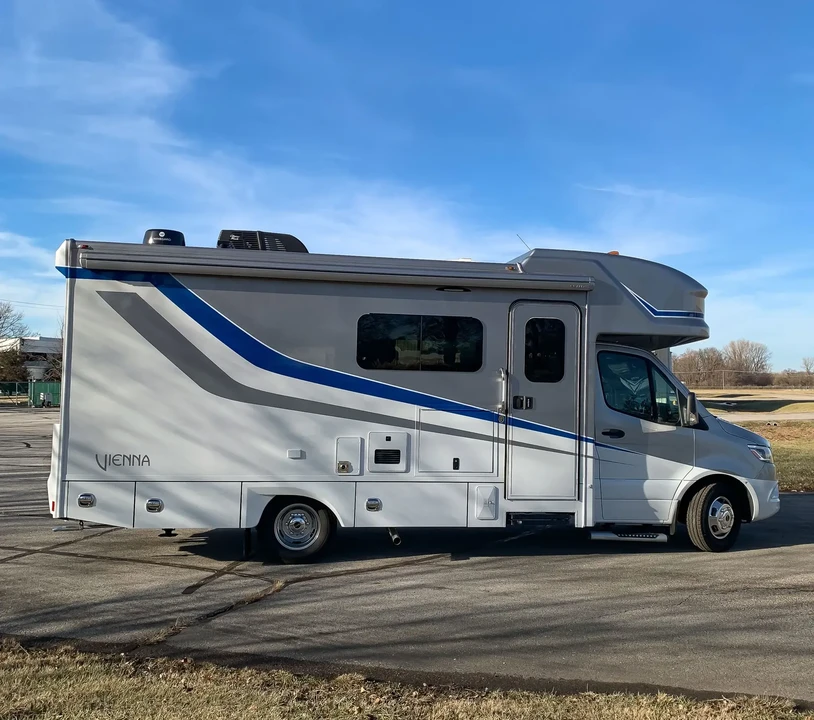 2021 Mercedes-Benz VS30 Sprinter - Image 4 of 6
