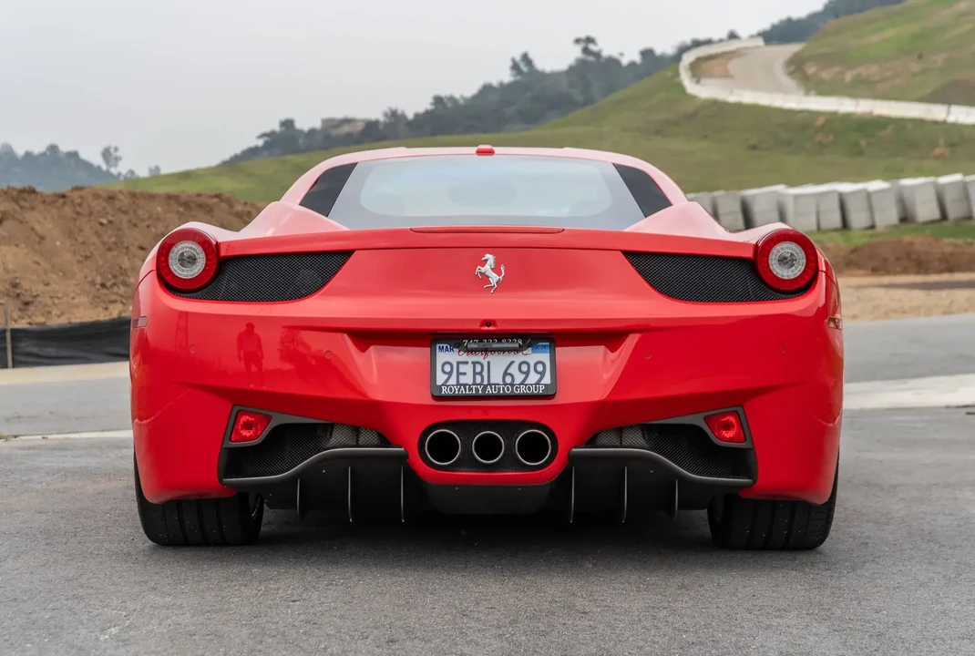 2011 Ferrari 458 Italia - Image 5 of 6