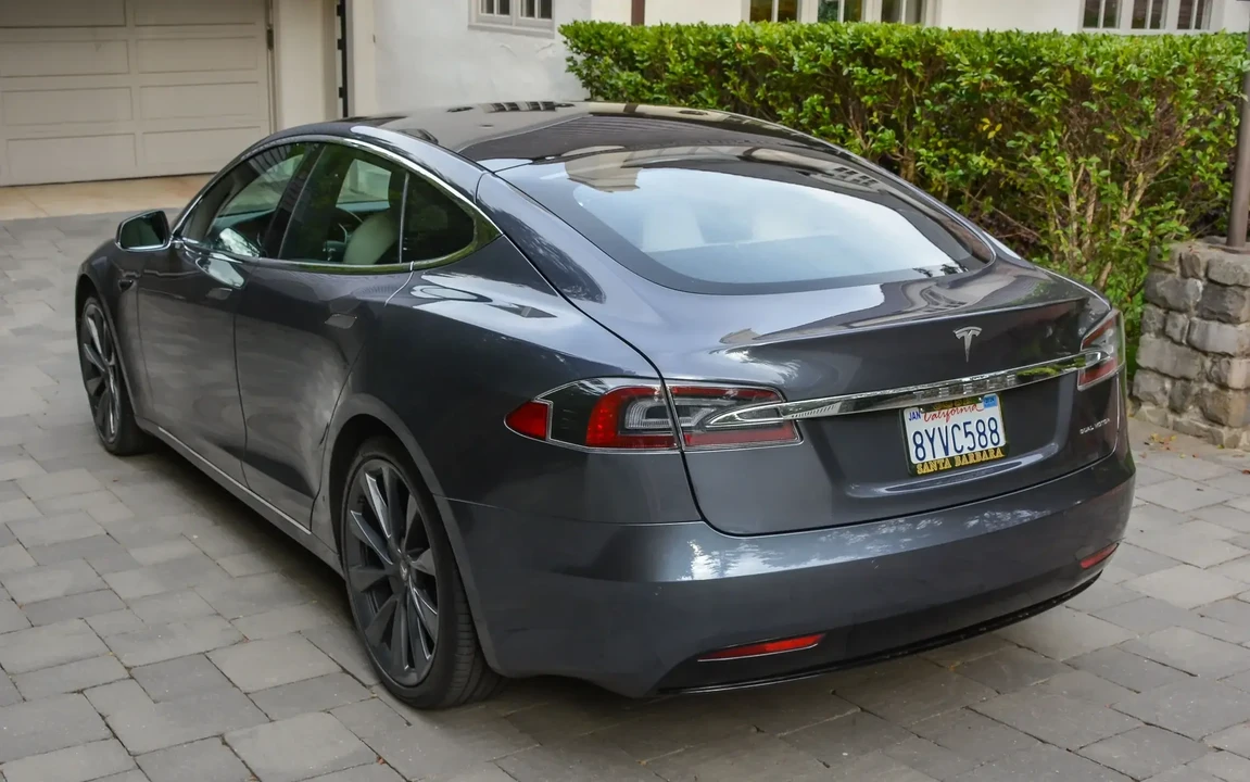2021 Tesla Model S - Image 5 of 6