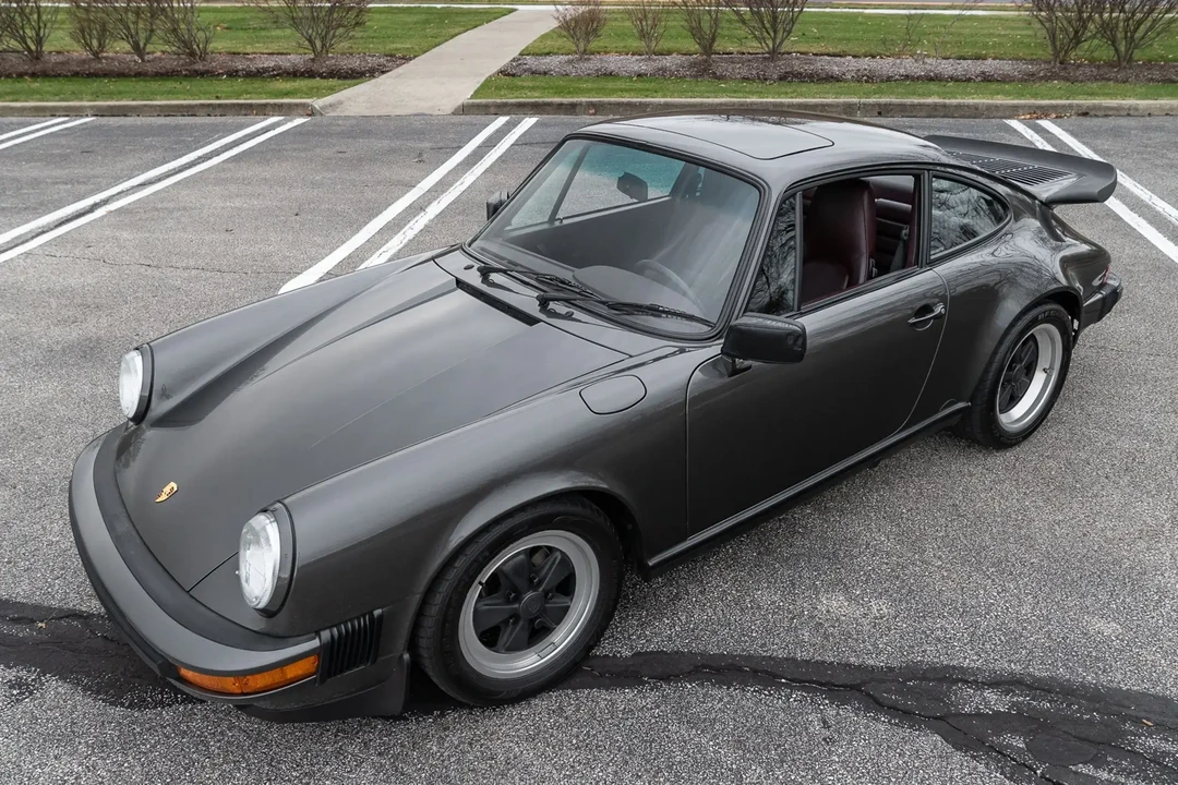 1989 Porsche 911 Carrera 3.2 - Image 3 of 6