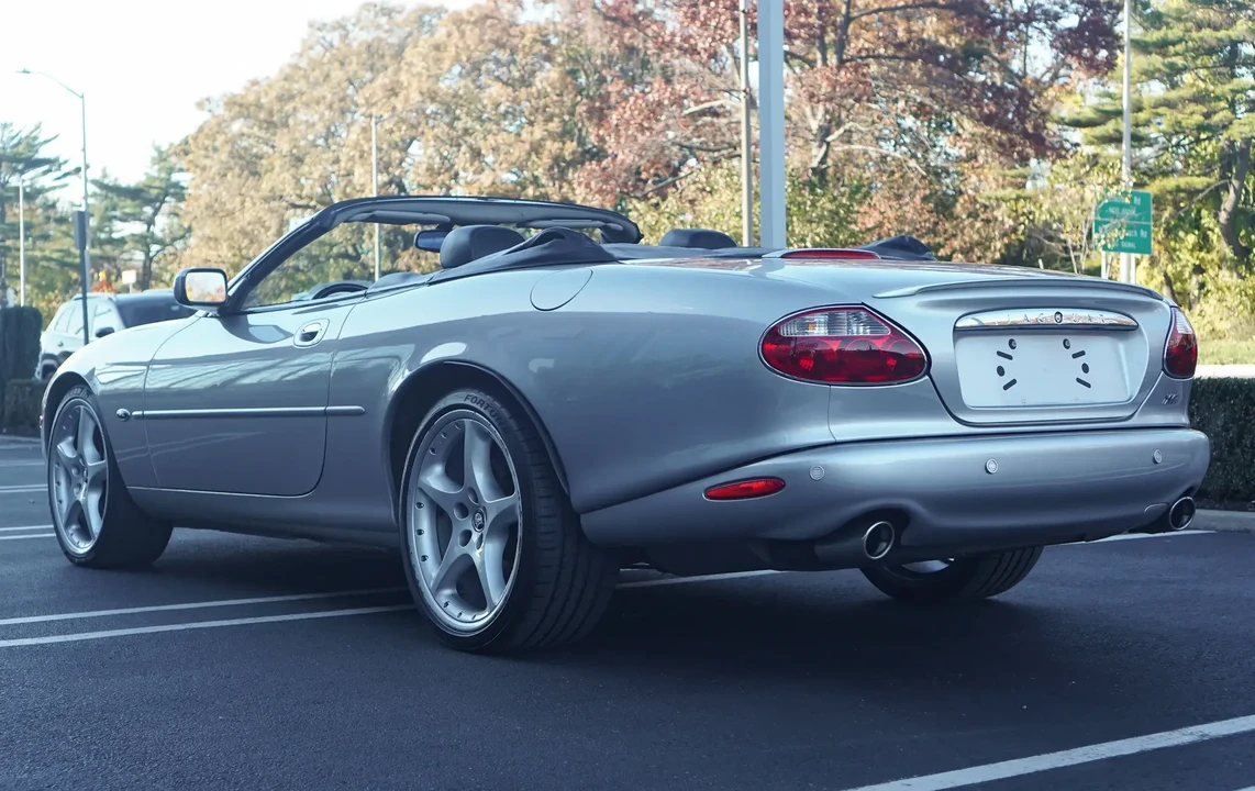 2001 Jaguar X100 XKR - Image 2 of 6