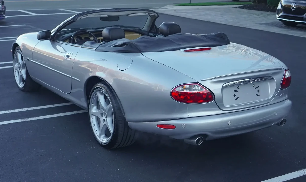 2001 Jaguar X100 XKR - Image 3 of 6