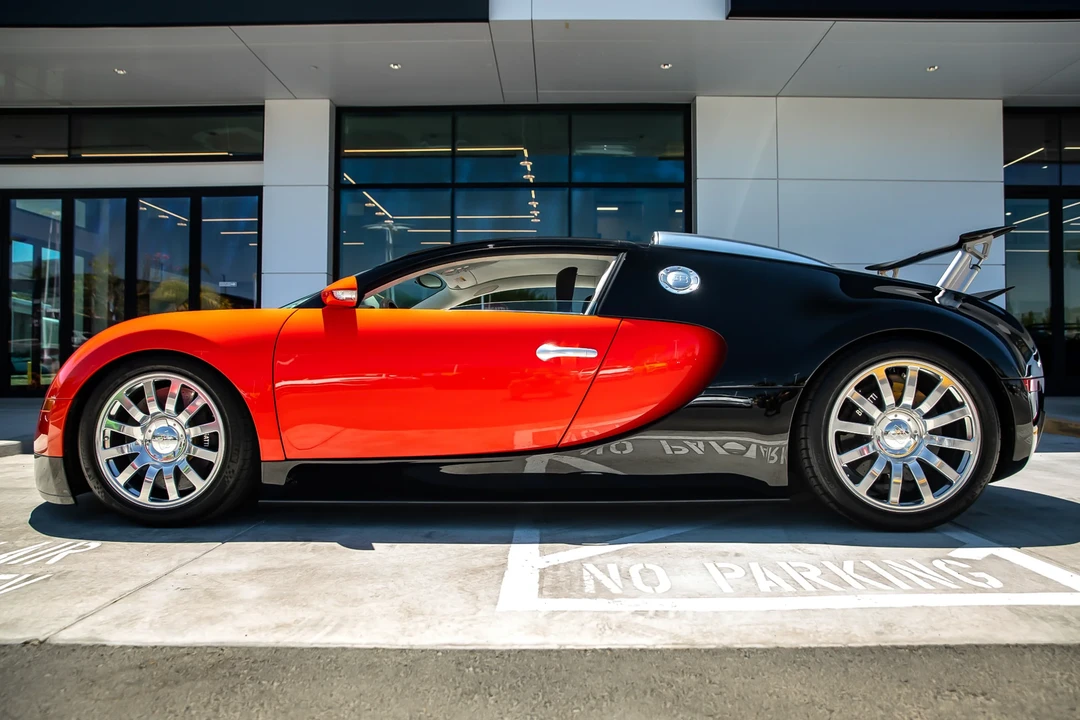 2006 Bugatti Veyron - Image 3 of 6