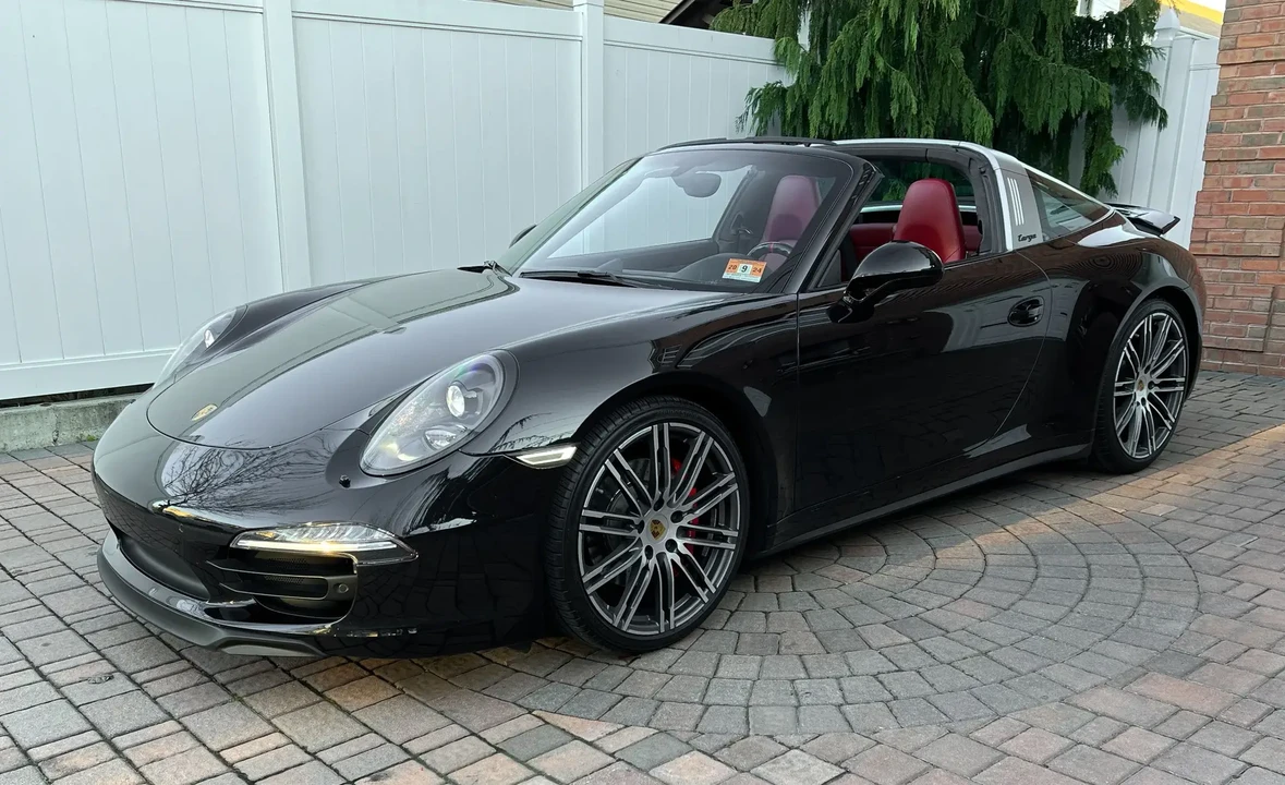2015 Porsche 991 Targa 4 & 4S - Image 5 of 6