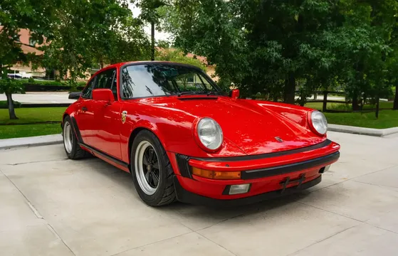 1985 Porsche 911 Carrera Coupe
