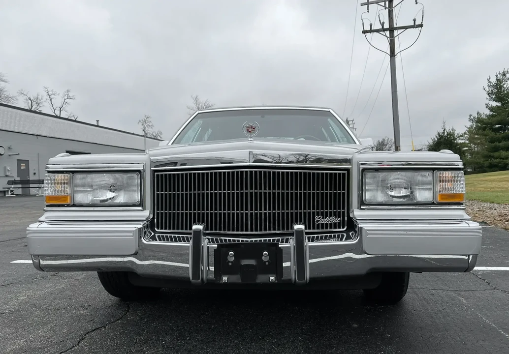 1992 Cadillac Brougham - Image 3 of 6