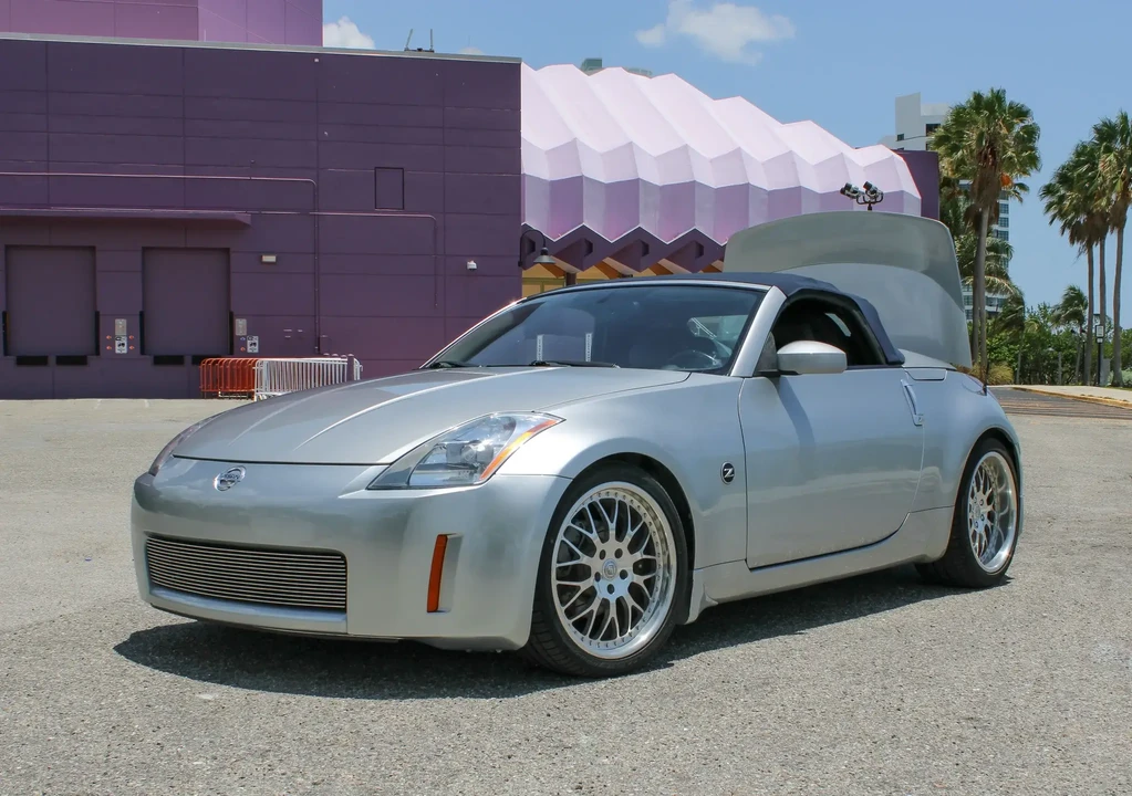 2004 Nissan 350Z 5th Gen - Image 4 of 6