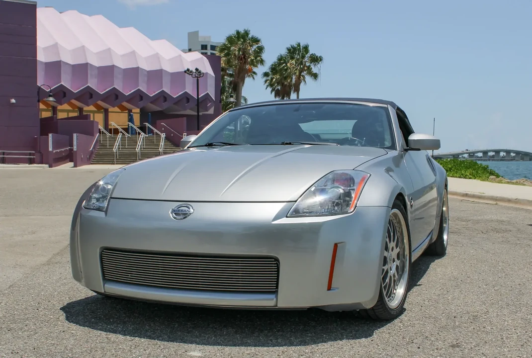2004 Nissan 350Z 5th Gen - Image 2 of 6