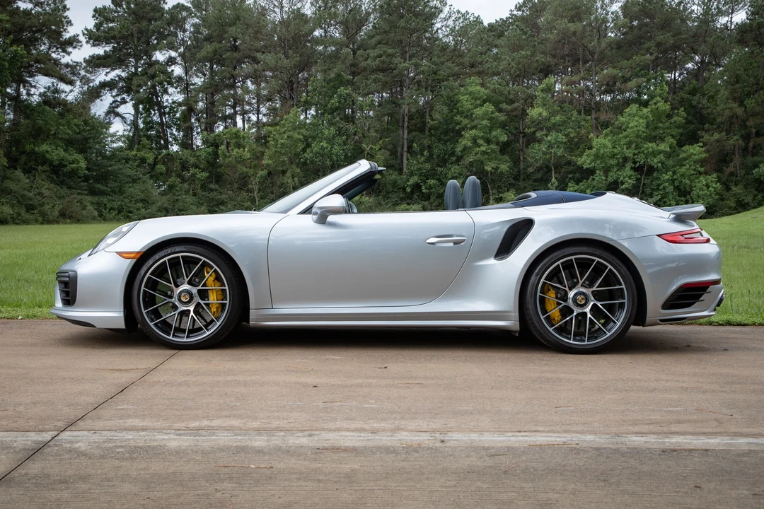 2017 Porsche 991 Turbo S - Image 5 of 6