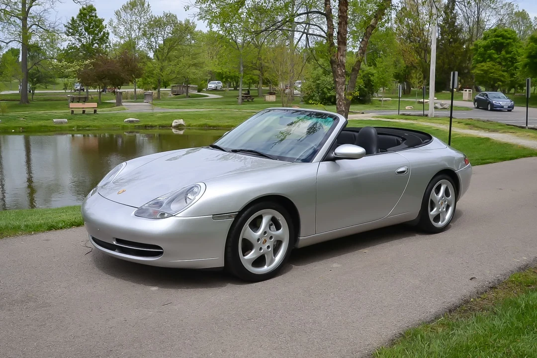 2001 Porsche 996 Carrera 4 - Image 2 of 6