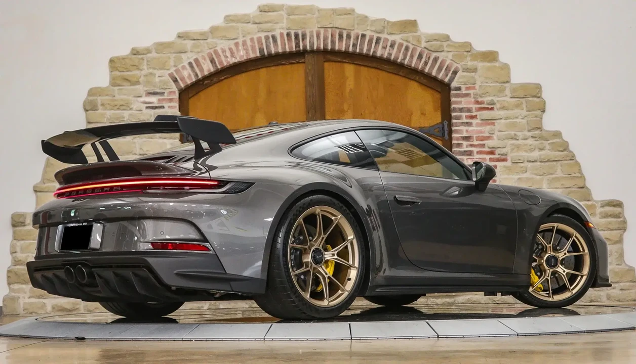 2022 Porsche 992 GT3 - Image 6 of 6