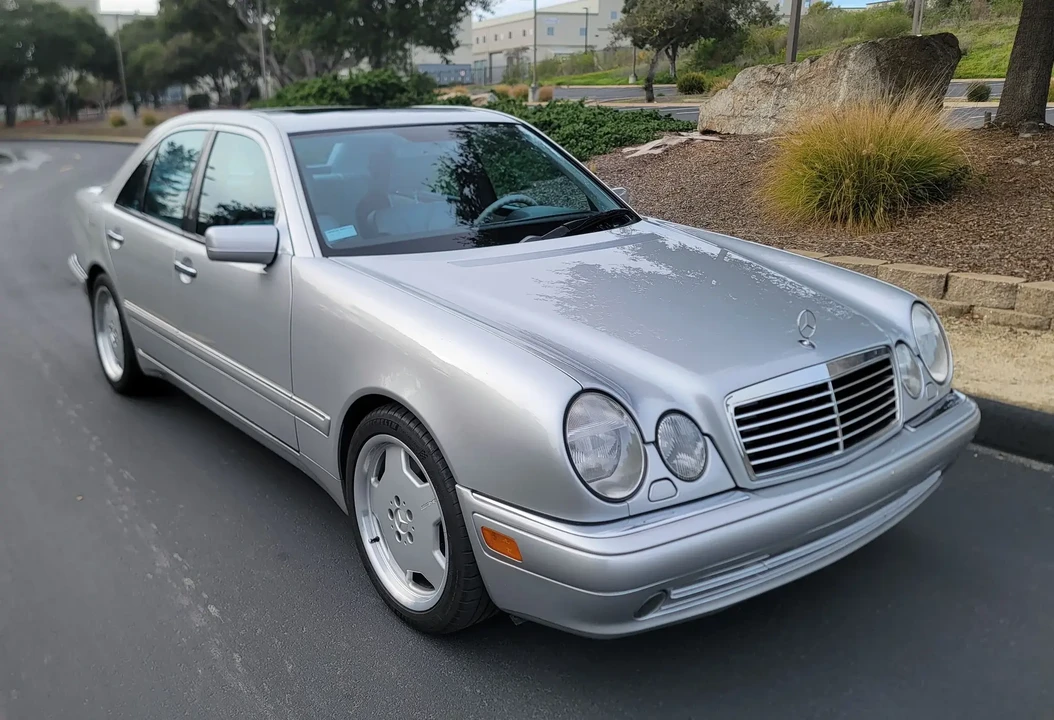 1999 Mercedes-Benz W210 E 36 & E 50 & E 55 & E 60 AMG - Image 2 of 6