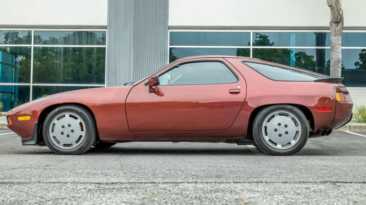 1986 Porsche 928 S - Image 4 of 6