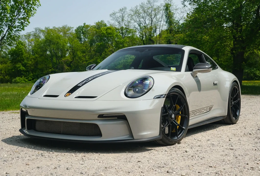 2022 Porsche 992 GT3 Touring - Image 4 of 6