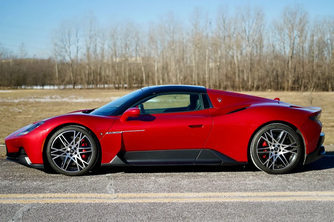 2023 Maserati MC20 Cielo - Image 5 of 6