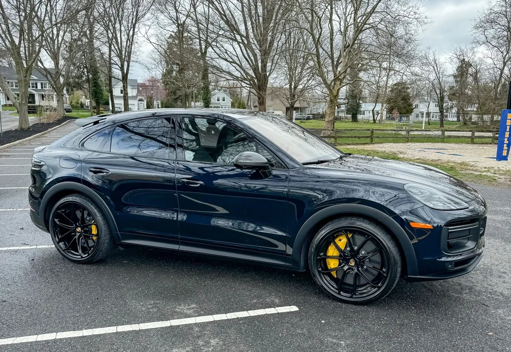 2023 Porsche 9Y0/9Y3 Cayenne Turbo GT - Image 5 of 6