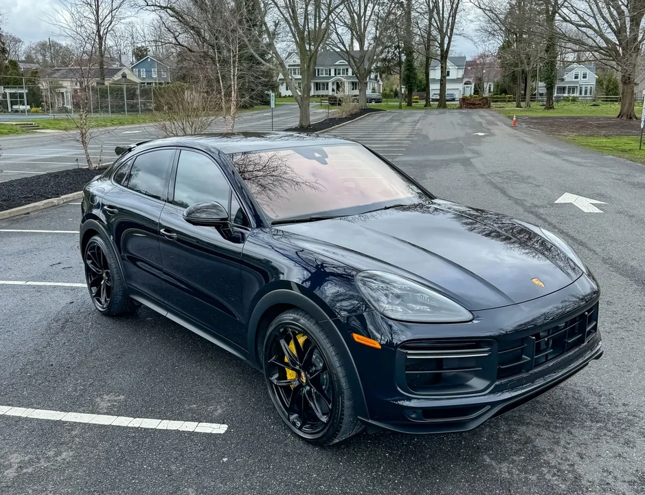 2023 Porsche 9Y0/9Y3 Cayenne Turbo GT - Image 4 of 6