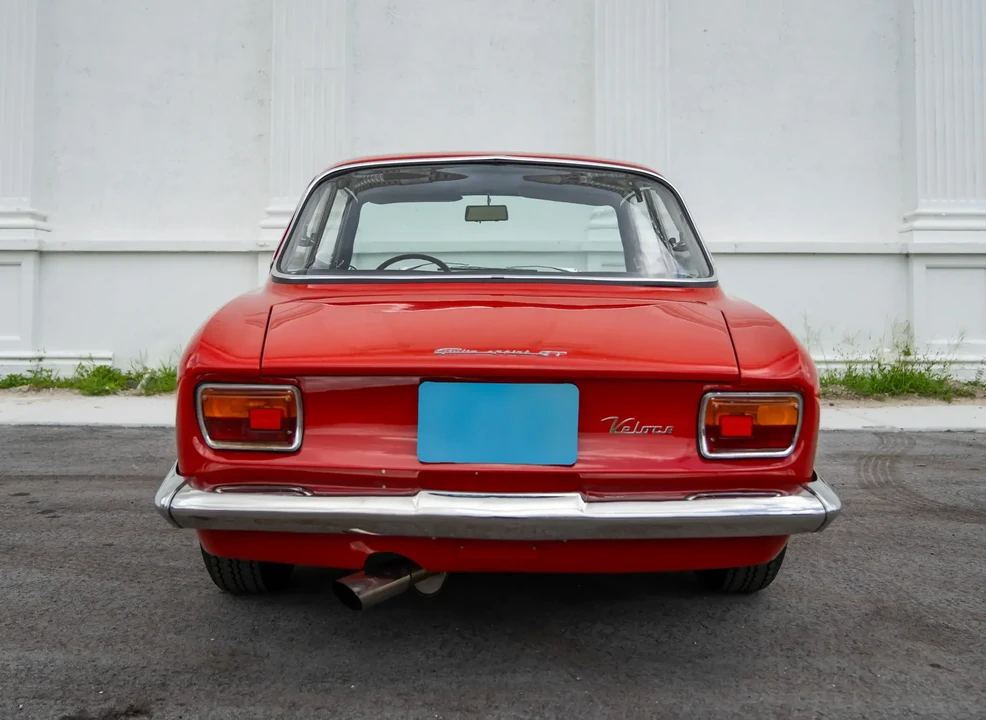 1967 Alfa Romeo Giulia Sprint GT Veloce - Image 5 of 6
