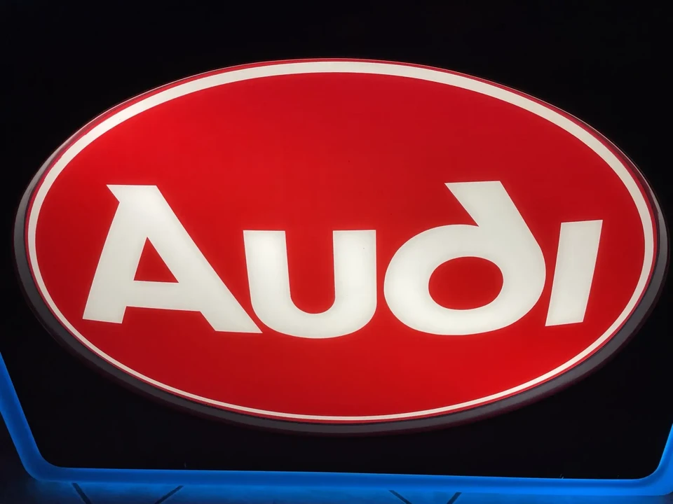 Audi - Image 6 of 22