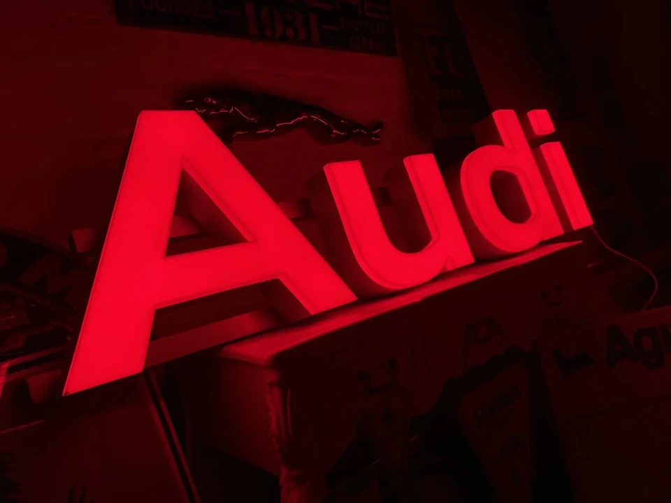 Audi - Image 4 of 25