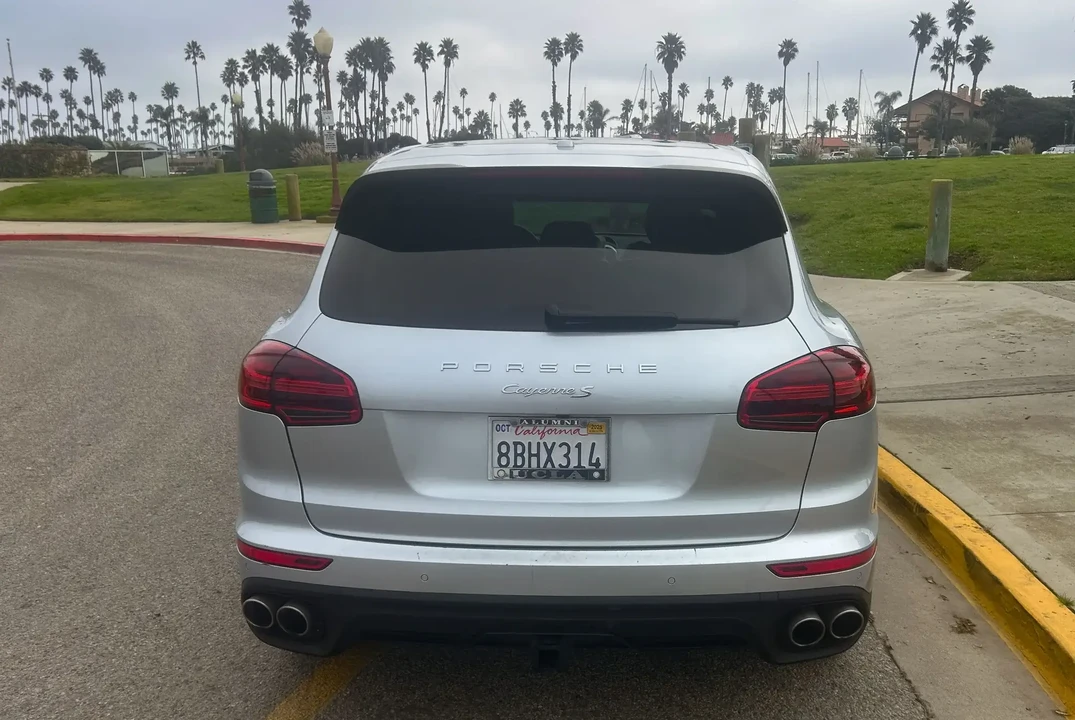 2017 Porsche 958 Cayenne S - Image 6 of 6