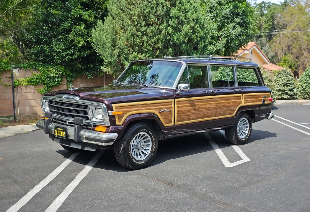 1990 Jeep SJ Grand Wagoneer - Image 3 of 6