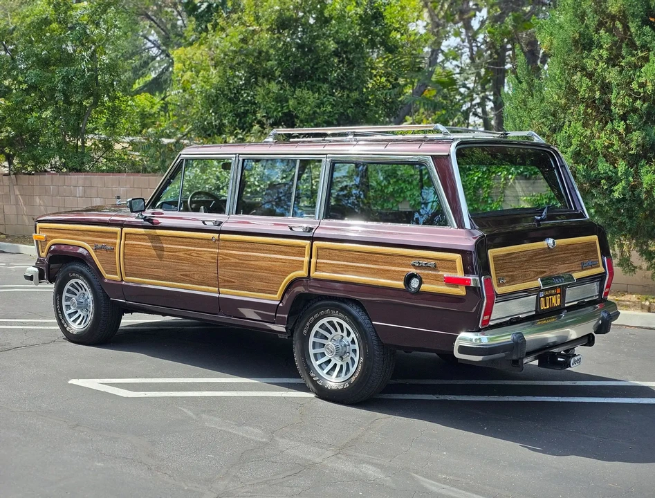 1990 Jeep SJ Grand Wagoneer - Image 5 of 6