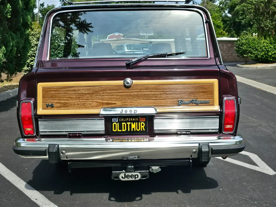 1990 Jeep SJ Grand Wagoneer - Image 6 of 6